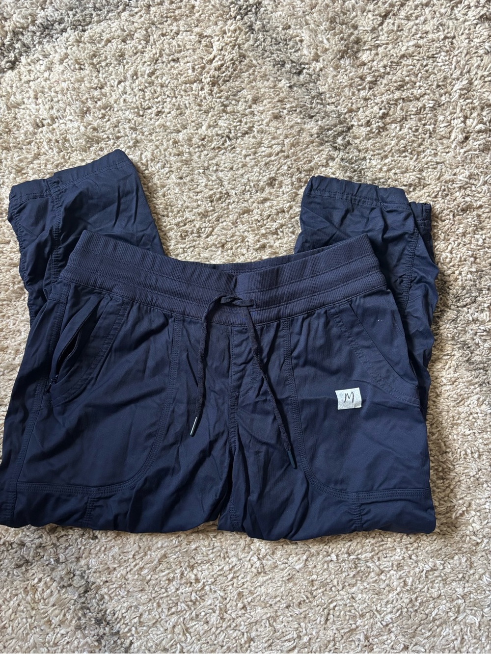 The North Face Lightweight Drawstring Hike/Travel ankle Pants size Medium